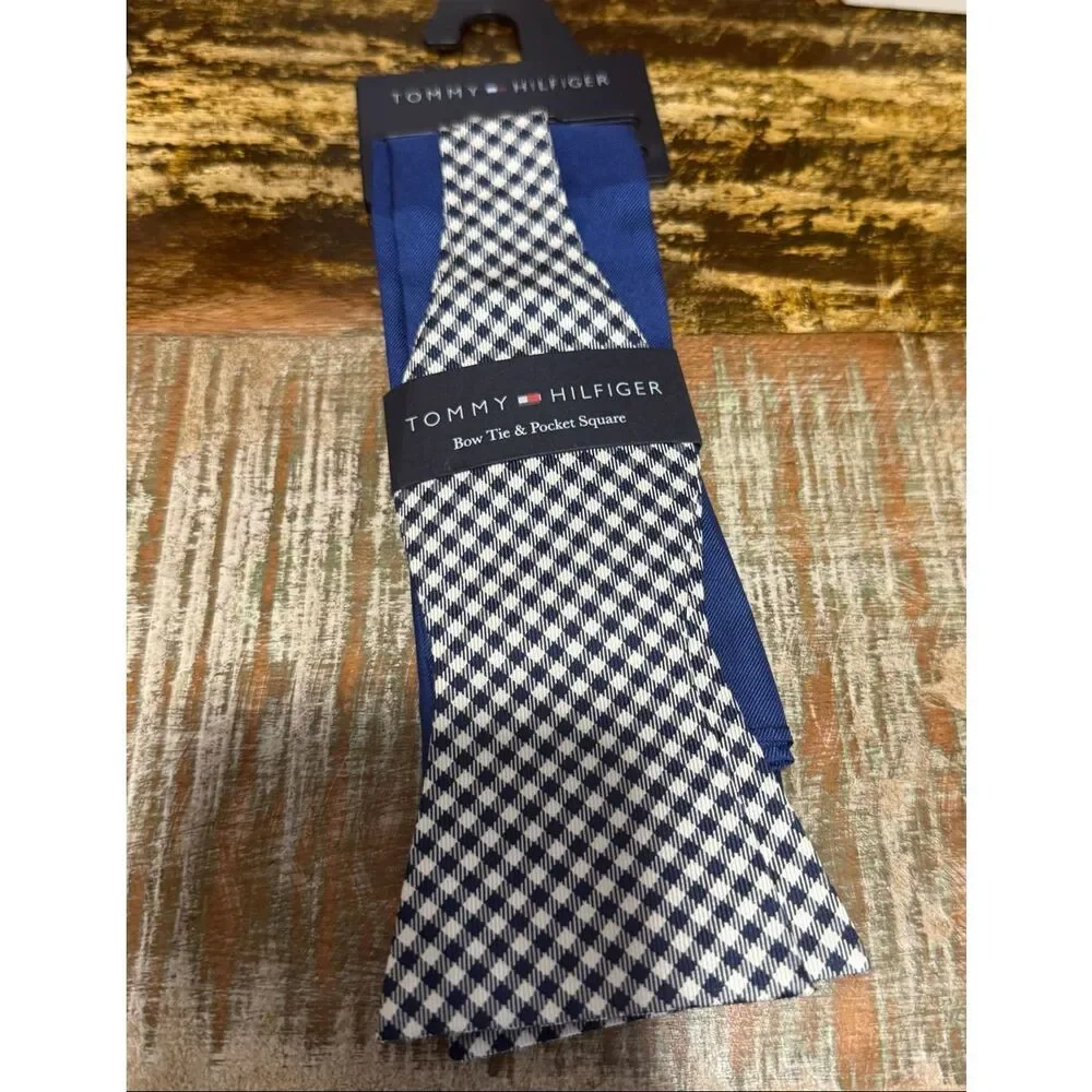 Tommy Hilfiger Bow Tie and Pocket Square Set - NEW Gingham